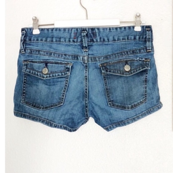 Old Navy Pants - 👙3/$15👙 FLAP POCKET DENIM SHORT
